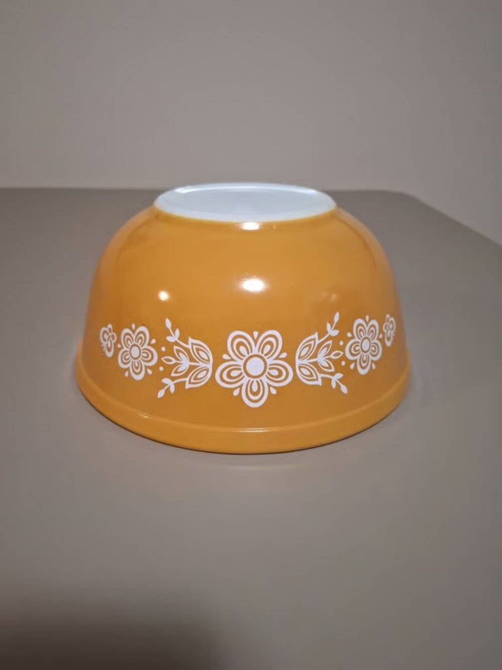 Pyrex Vintage Butterfly Gold 403 Mixing Serving Bowl Gold 2 1/2 Quart Round Bowl - Picture 4 of 8